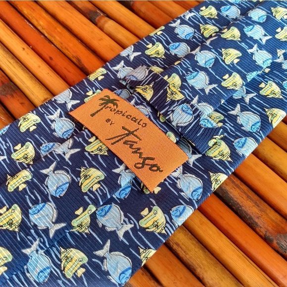 EUC TROPICALO by TANGO Tropical Blue & Yellow Tropical Fish 100% Silk Tie - Picture 4 of 7